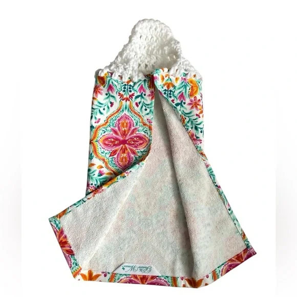 HAND CRAFTED Colorful Floral Crochet Top Hanging Kitchen or Bathroom Hand Towel - Picture 6 of 7